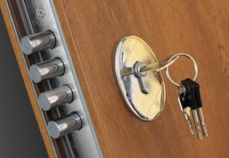 Ouverture de porte en urgence : qui appeler et pourquoi ?